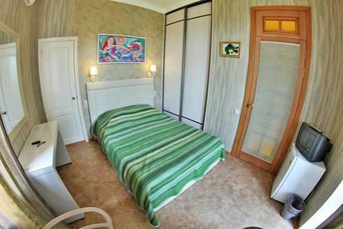 Гостиница Guest House on Izumrudnaya ulitsa 24 Геленджик-30